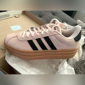 Pink platform adidas suede shoe, Brand new in box with tags never worn